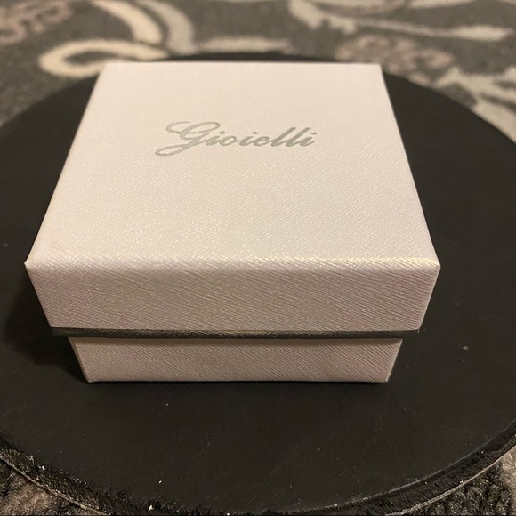 Pink Stud Earrings - Picture 6 of 6